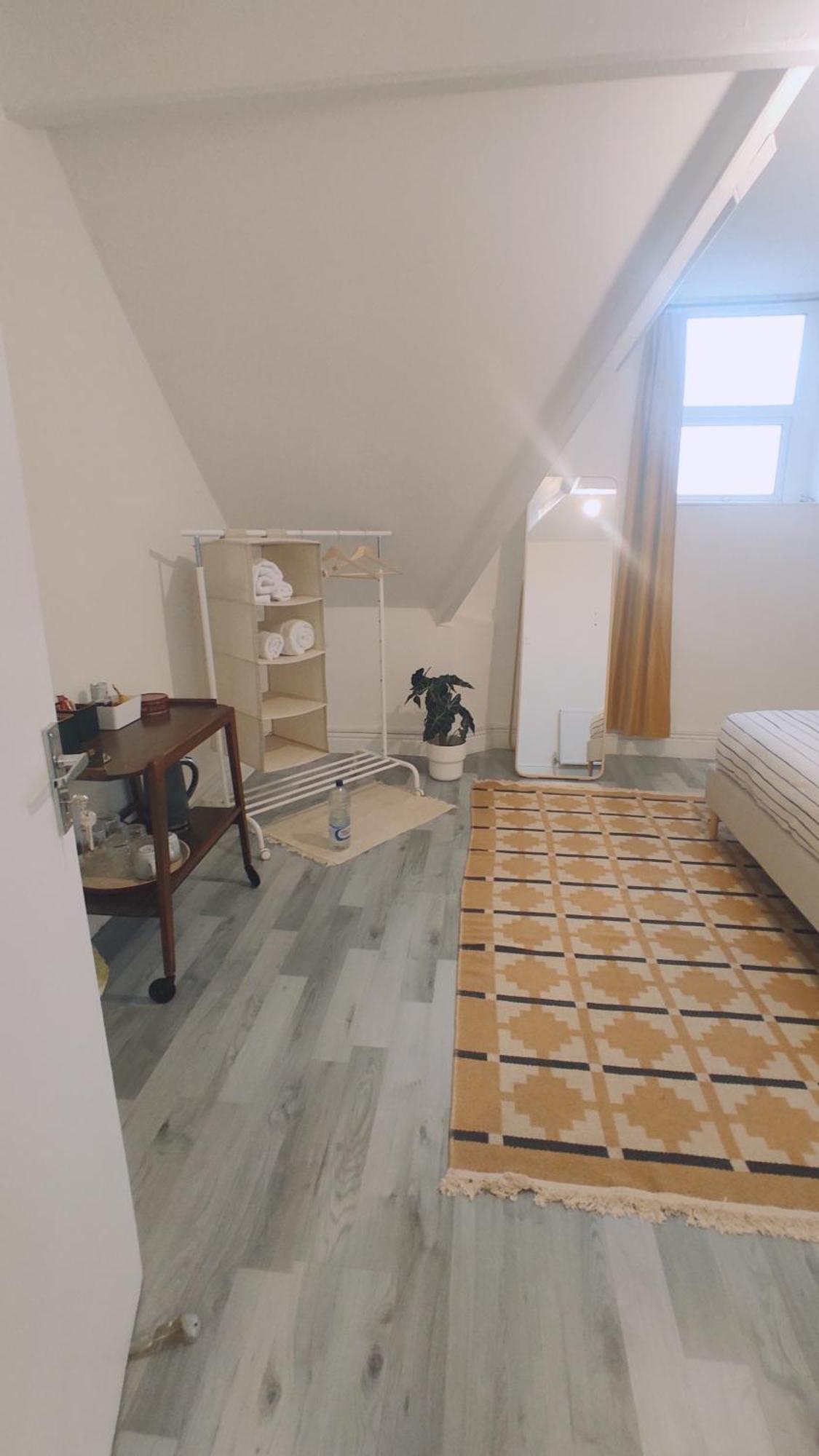 Casa Jimenez - Close To Town With Shared Bathroom Cardiff Bagian luar foto